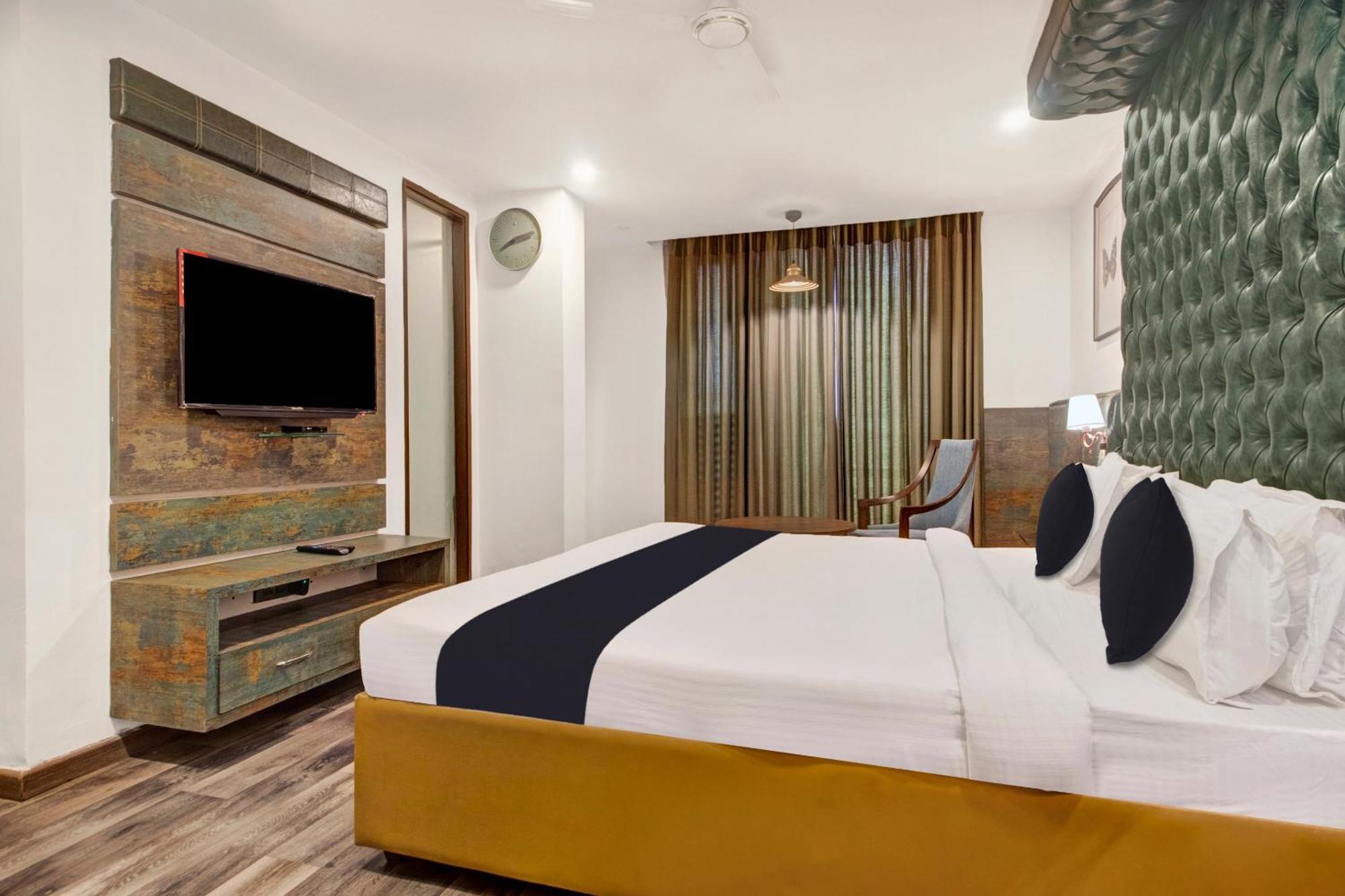 Hotel O Oak Whiteridge Near L.v Prasad & Basava Tharakam Hospital Banjara Hills Hyderabad