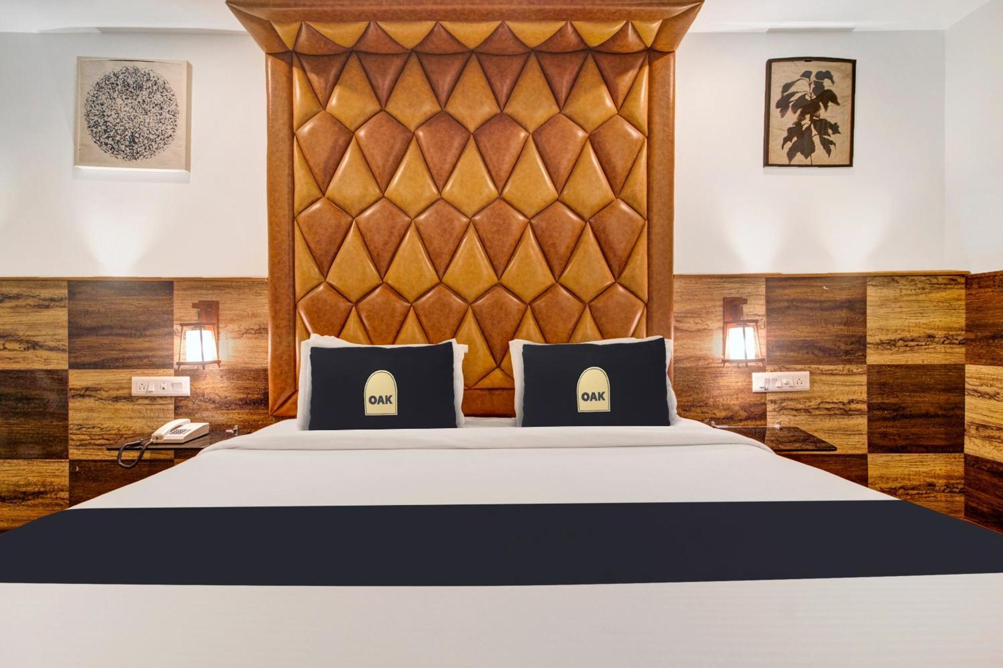 O Oak Whiteridge Near L.v Prasad & Basava Tharakam Hospital Banjara Hills Hotel